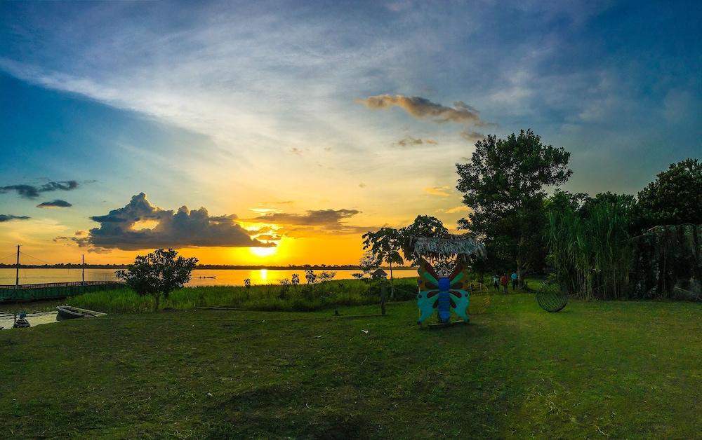 On Vacation Amazon Hotel Leticia Eksteriør billede